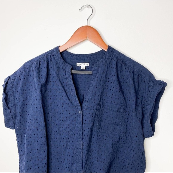 J. Crew Eyelet Camp Shirt in Navy size S Small - Picture 2 of 6